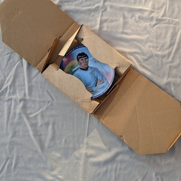 Vintage Commander Spock Plate #4803 - Picture 2 of 5